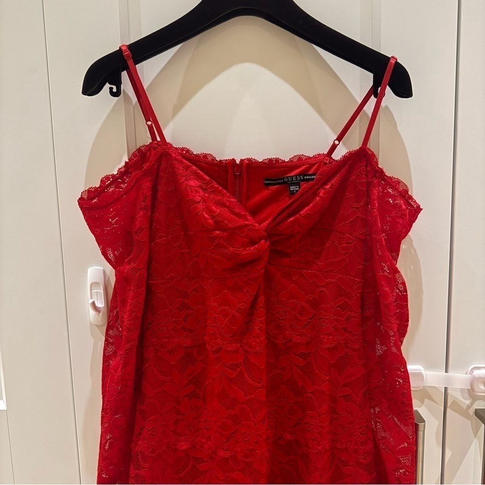 ✨GUESS Sexy Beautiful Off Shoulder Dress - Good
condition- Size Small✨ - Picture 12 of 15